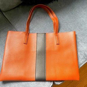 New VINCE CAMUTO bag. Measurements 12” width 17” length. Pristine bag